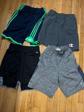 Boys lot of 4 shorts